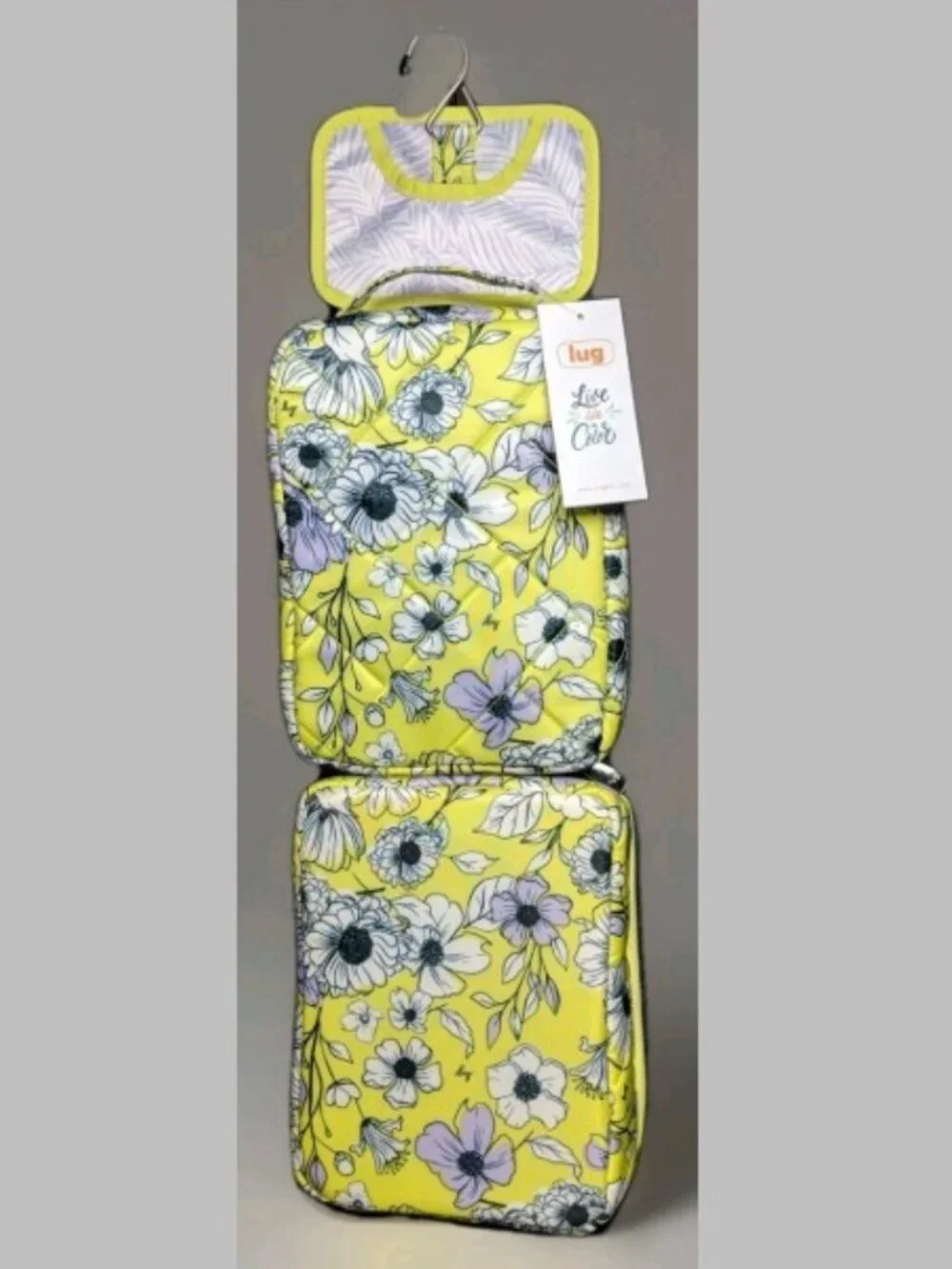 Lug Wingback Gardenia Hanging Toiletry Cosmetic Travel Bag NWT Floral Organizer